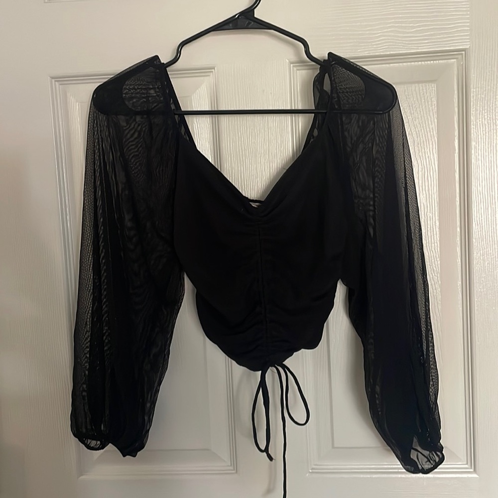 BLACK MESH TOP